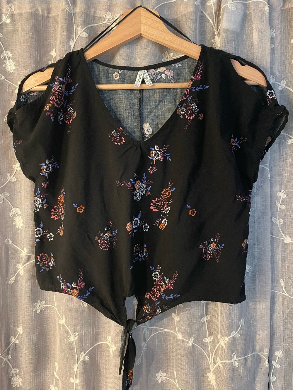 Mudd Black Floral Tie-Front Crop Top